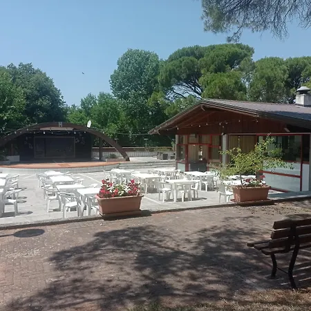 مكان تخييم Grado Caravan, Lakokocsi 448 *