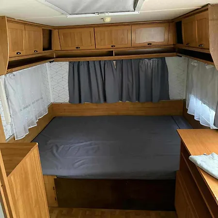 Grado Caravan, Lakokocsi 448 مكان تخييم *