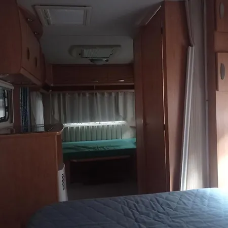 Grado Caravan, Lakokocsi 448 *